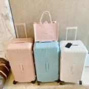 美雅閣家居 高顏值超輕大容量28吋拉桿行李箱30吋密碼箱靜音萬向輪拉鏈旅行箱（拉桿箱、登機箱）