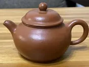 三刀刻詩句款 老朱泥潘壺 (約160cc)