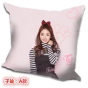 【現貨】TWICE 子瑜 Momo 平井桃 Sana 紗夏 娜璉 名井南 抱枕 靠墊 枕頭，40x40cm，雙面圖案相同