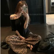  中國夏天新款街頭潮流休閒套裝女裝寬鬆黑色V領短袖T恤+高腰豹紋闊腿長褲兩件套