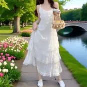 夏日新品🌷長洋裝 落地洋裝 連身洋裝 連身長裙 海邊穿搭 渡假風 日係洋裝 法式白色吊帶連衣裙新款夏季氣質蕾絲蛋糕海邊