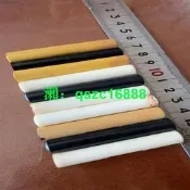 日本印章，仿象牙、仿黑扭腳等等，材質大概是塑膠和目頭的，看好