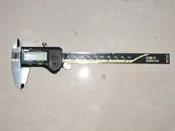 【客之坊】日本原裝三豐Mitutoyo數顯卡尺，型號500-196-20  成色如圖，部剝好壞，有需要的老板聯系