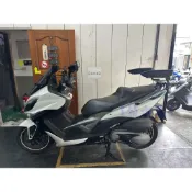 (店+){新北新莊箱架屋}  機車扶手 後座扶手 碳鋼底座 鋁箱 漢堡箱 後座 扶手 通用 後座扶手 不含底板 不含後架