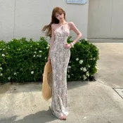 法式聚會派對性感米白色蕾絲掛脖長裙女裝顯瘦彈性無袖露背中長款緊身洋裝