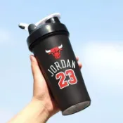 搖搖杯 健身杯 奶昔杯運動水杯 多功能便攜不漏水 水杯 搖搖杯健身房攪拌蛋白粉奶昔塑料運動便攜容量刻度男杯子