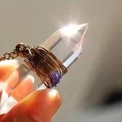 雙尖白水晶柱長頸鍊 青銅鍊