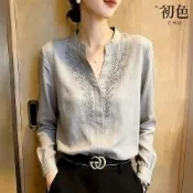 初色 通勤風V領長袖圖騰圖案刺繡褶皺素色襯衫上衣女上衣-灰色-53762(M-2XL可選)