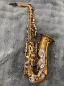 Jospre 中音 薩克斯風 Alto Saxophone 二手 代售本人不會 所以也沒有辦法回答太多問題，歡迎台中現場