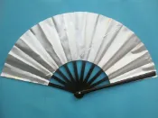 旻泉精品批發網 小功夫扇子 尼龍布扇子 銀色扇子(小黑色膠桿.銀色布面)/一支入(促70)【APP滿額下單10%點數(單一帳號最高1000點)】9/30止