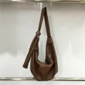 喜挖2店 正品復古大容量軟皮褶皺餃子包慵懶風休閒百搭通勤單肩挎包