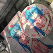 裡物【Gift】💕上新初音未來ins地毯周邊二次元戀色病棟臥室牀邊毯客廳茶几裝飾墊