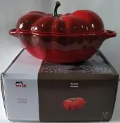 全新現貨~STAUB 蕃茄造型陶瓷烤盅-櫻桃紅(19cm)