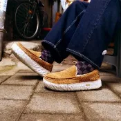 【UGG】男鞋 休閒鞋 真皮鞋 厚底 Ascot Vibram Wrap Tech 栗子棕-UG1167670CHE