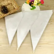 佰勳烘焙包裝材料 【D-FM】（100個/包）烘焙 烘焙用具 裱花器具 加厚 裱花袋 防滑 無印刷 一次性拋棄式 擠花袋 奶油袋 麵糊 三角袋 蛋糕擠花袋 奶油擠花袋 塑膠擠花袋 醬擠袋 小號中號大號 一次性袋 擠花器 糖霜【APP滿額下單10%點數(單一帳號最高1000點)】9/30止