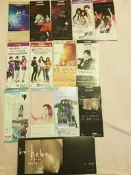 S.H.E田馥甄任家萱陳嘉樺王心淩梁靜茹預購單簽名卡文件夾 價格如圖，預購單，簽名卡，文件夾（壹套裏面有兩個）年代久遠，