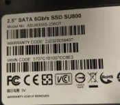 二手ADATA威剛Ultimate SU800 256G SSD 2.5吋固態硬碟(初步測試無壞軌但狀況如圖當零件品
