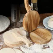 手動餃子皮實木手工壓皮器餃皮神器包子皮壓傢用模具雪媚娘擀麵