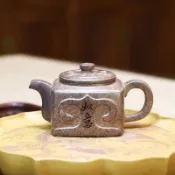 【現貨速發】宜興紫砂壺 鹹仲英和陸巧英合壁 江蘇省大師 研究員級高工 手工四方如意壺 黃龍山原礦紫銅紅砂 140cc 茶