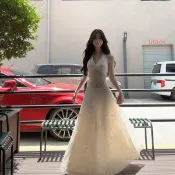 海灘裙🌊海邊洋裝 海島洋裝 渡假風洋裝 沙灘裝 露背連衣裙 法式網紗提花v領掛脖連衣裙女裝夏季海邊度假氣質收腰禮服長裙
