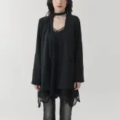 QUEENSHOP_ S 女裝 簡約無領附領巾設計西裝外套-黑 現+預【02030583】