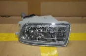 HV 99 Sentra Nissan 霧燈 正廠件，另有March大燈K11、Tiida引擎腳、Verita復古車後燈