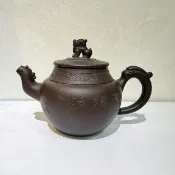 【創藝工坊】三獸壺 宜興紫砂 工藝美術員 紫泥(300cc 完整美品 茶壺茶具 宜興紫砂壺)
