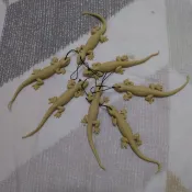 雪莉派對~15公分假壁虎 仿真壁虎 大守宮 四腳蛇 整人昆蟲 嚇人 逗貓玩具 逼真壁虎