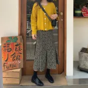 銀聯網日用品生活館 黃色短款毛衣開衫外套女針織+氣質高腰a字半身裙中長款復古魚尾裙1入