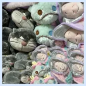 現貨不用等🐽日本迪士尼商店 睡姿 吊飾 娃娃 玩偶 牡蠣寶寶 魯斯佛 路西法 壞貓咪 維尼 史迪奇 醜丫頭 迪士尼代購