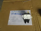 ALTIS 01-07年 中古正廠  後箱蓋 六角鎖