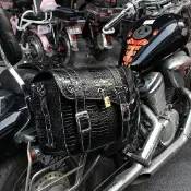 寓偉 【超商免運】復古機車馬鞍包 巡航機車馬鞍袋 復古摩托邊箱 適用哈雷印第安 掛包太子車側邊包箱機車邊包防水防曬馬鞍邊包帶鎖