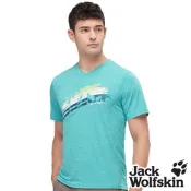 【Jack wolfskin 飛狼】男 V領印花短袖排汗衣 狼家族概念T恤『翠湖藍』