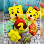 巧虎、小花造型蛋糕饅頭