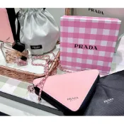 現貨🎀代購正品 Prada 三角包粉色大容量收纳包化妝包旅行洗漱品整理