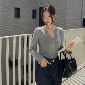 【預購】女生個性日常半排扣造型素面百搭長袖上衣T恤 灰 乳白 藍 黑【09.02】東大門-M18288