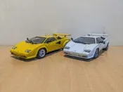 阿開王 ~ Welly Lamborghini Countach 5000 S V12 1/24 藍寶堅尼 大牛 鍘刀門