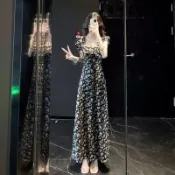 《時尚服飾》夏季新款法式氣質洋裝女 黑色碎花 浪漫露背 小個子 設計感 顯瘦