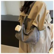 托特包 單肩包 斜挎包女 托特包 今年流行包包女式 大容量百搭通勤 秋冬新款 軟皮包包女 大容量 高級感 餃子包