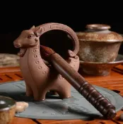 銀聯網日用品生活館 陶瓷工藝紫砂如意羊茶寵精品擺件茶玩吉祥生肖創意筆架托特價1入