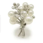 【快樂瞎拼】全新~Mikimoto 御木本 日本/歐洲皇室御用珍珠品牌 輕奢珠寶  花束 領針/胸針  六月生日石珍珠