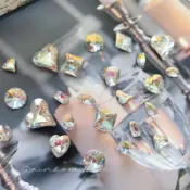 Rainbow Nail K9 冰晶白尖底鑽 混合18顆 美甲大鑽