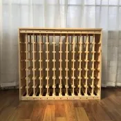 【G紅酒的故事】全實木酒架 松木板長121高80(紅酒櫃 實木紅酒架 葡萄酒架 展示架 落地紅酒架 預購12天)