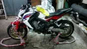 豬仔工坊~駐車架~抗漲~掛勾+L板+駐車球+小禮物~1980元免運可貨到付款~CBR650F實照