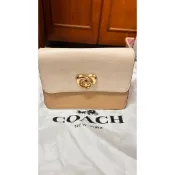 COACH雙色2手斜背包（購於台中三井）底部長17公分深7.5包高12公分
