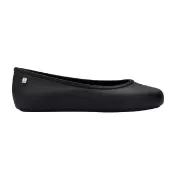 【Melissa】素面極簡圓頭平底娃娃鞋(黑色) 防潑水