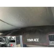 台灣豐田 TOWN ACE 發財車/麵包車 專用 儀表板麂皮絨避光墊 | 遮光墊 |增加行車麂皮繡字皮繡字款