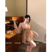 【𝐊𝐈𝐊𝐈𝐅𝐀𝐌𝐄】🥂花漾淺夢🤍古早印花手工鎏金鑲邊長袖連衣裙 印花洋裝 A字洋裝 V領洋裝 收腰洋裝 傘洋 渡假洋裝