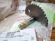 KYMCO 公司貨，28250-KCCC/KCC 起動臂軸：G4-125 G5 奔騰起動心啟動桿踩發桿起動扇形齒輪軸彈簧