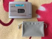 限時下殺愛華aiwaHS-PS120銀色麵包機高音質立體聲磁帶隨身聽機氣事日苯帶回來得，工能權政長史勇，走帶穩定，音